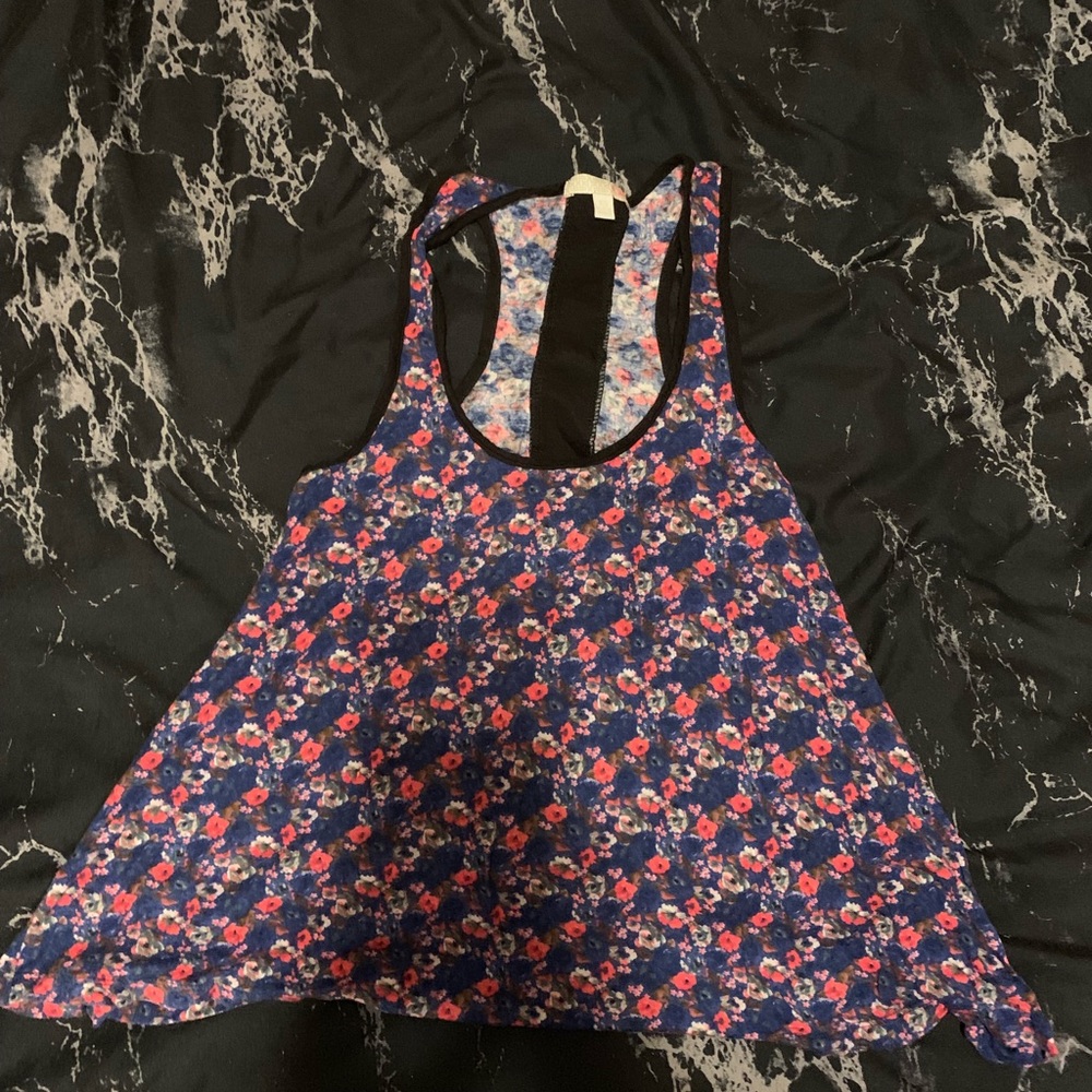 Floral flowy tank top